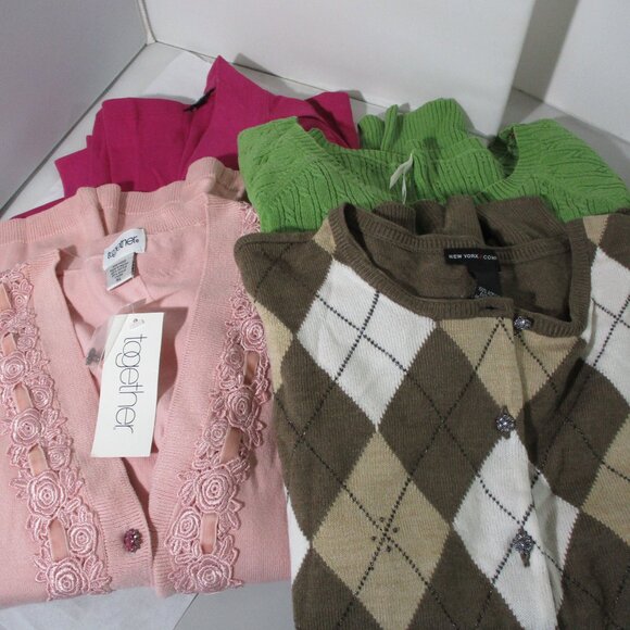 Bundle Lot of 4 Ladies Sweaters XL Pullover Cardigan - Picture 1 of 8